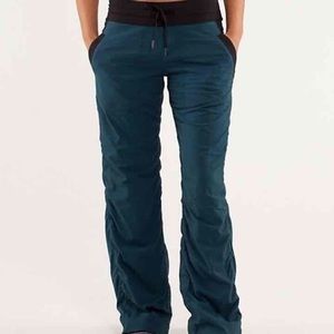 EUC Lululemon Dance Studio Pants Alberta Lake